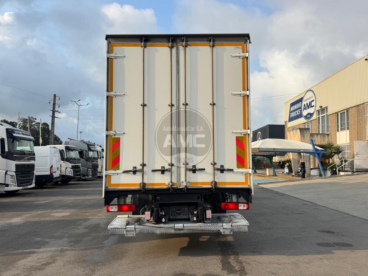 RENAULT T380 DTI 11 EURO6 4X2 CX CORTINAS 8.60 X 2.48 X 2.60
