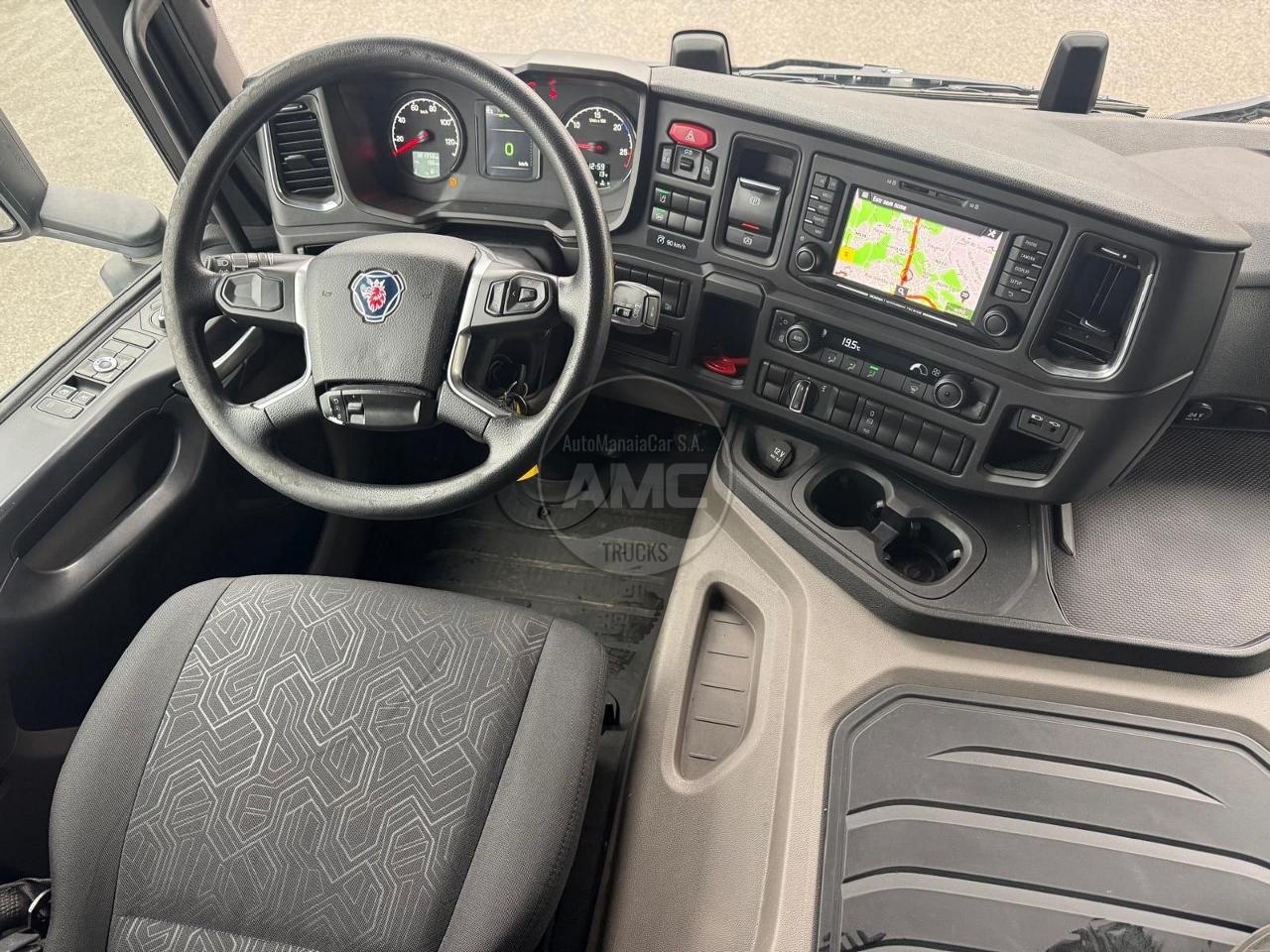 1 SCANIA P280 EURO6 4X2 (NOVO MODELO) 2020 MED. CAIXA 8.95 X 2.47 X 2.70