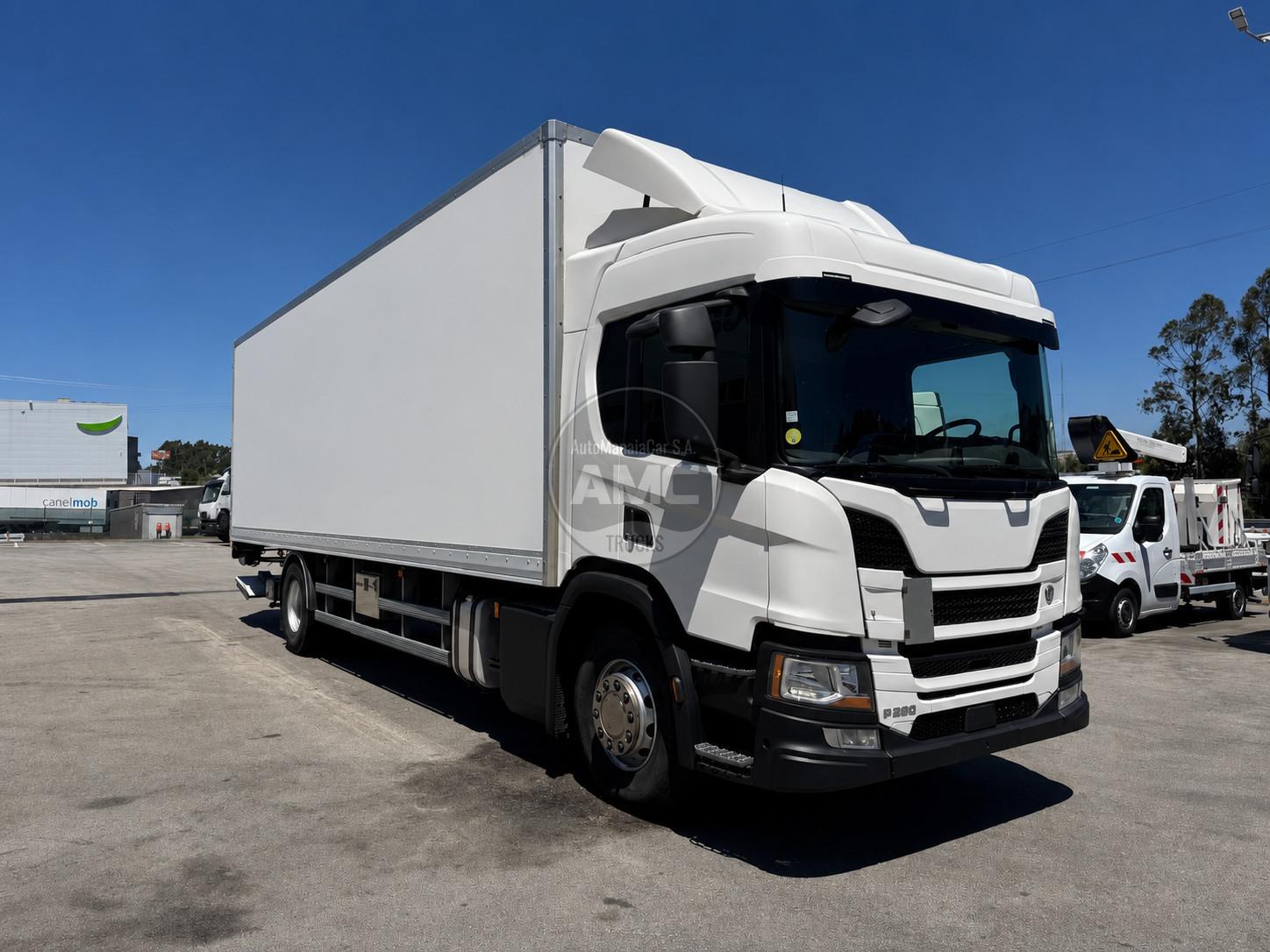 SCANIA P280 EURO6 4×2 CAIXA FECHADA 8.95 X 2.47 X 2.75 COM ADR