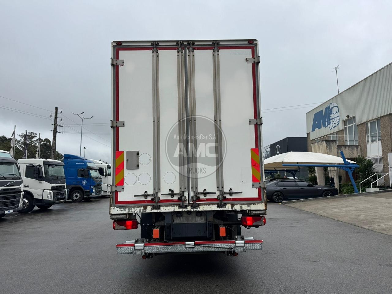 SCANIA P280 EURO6 4×2 CAIXA FECHADA 8.95 X 2.47 X 2.75