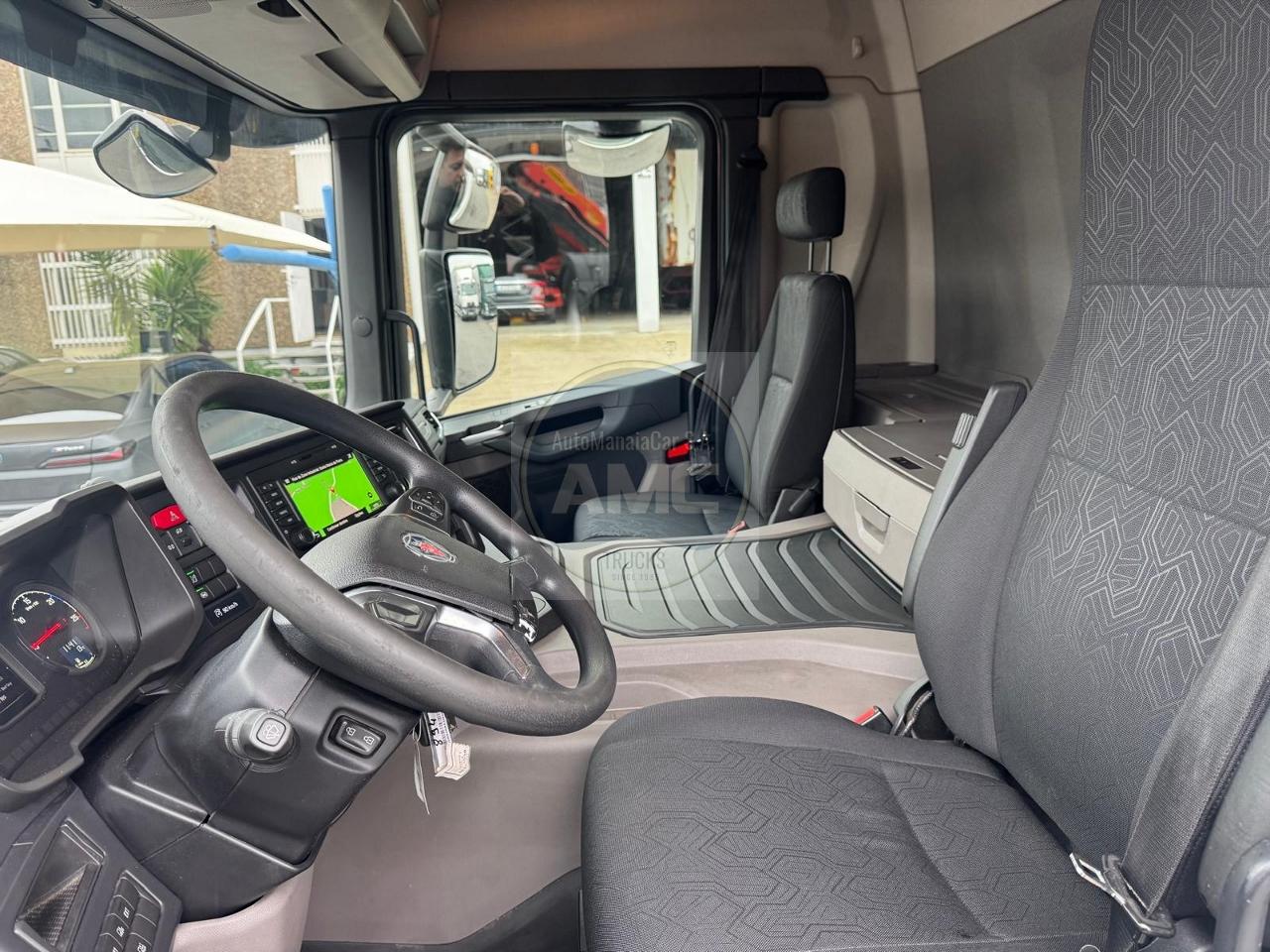 SCANIA P280 4×2 19TON 2020 CAIXA: 8.90 X 2.47 X 2.70 NOVO MODELO