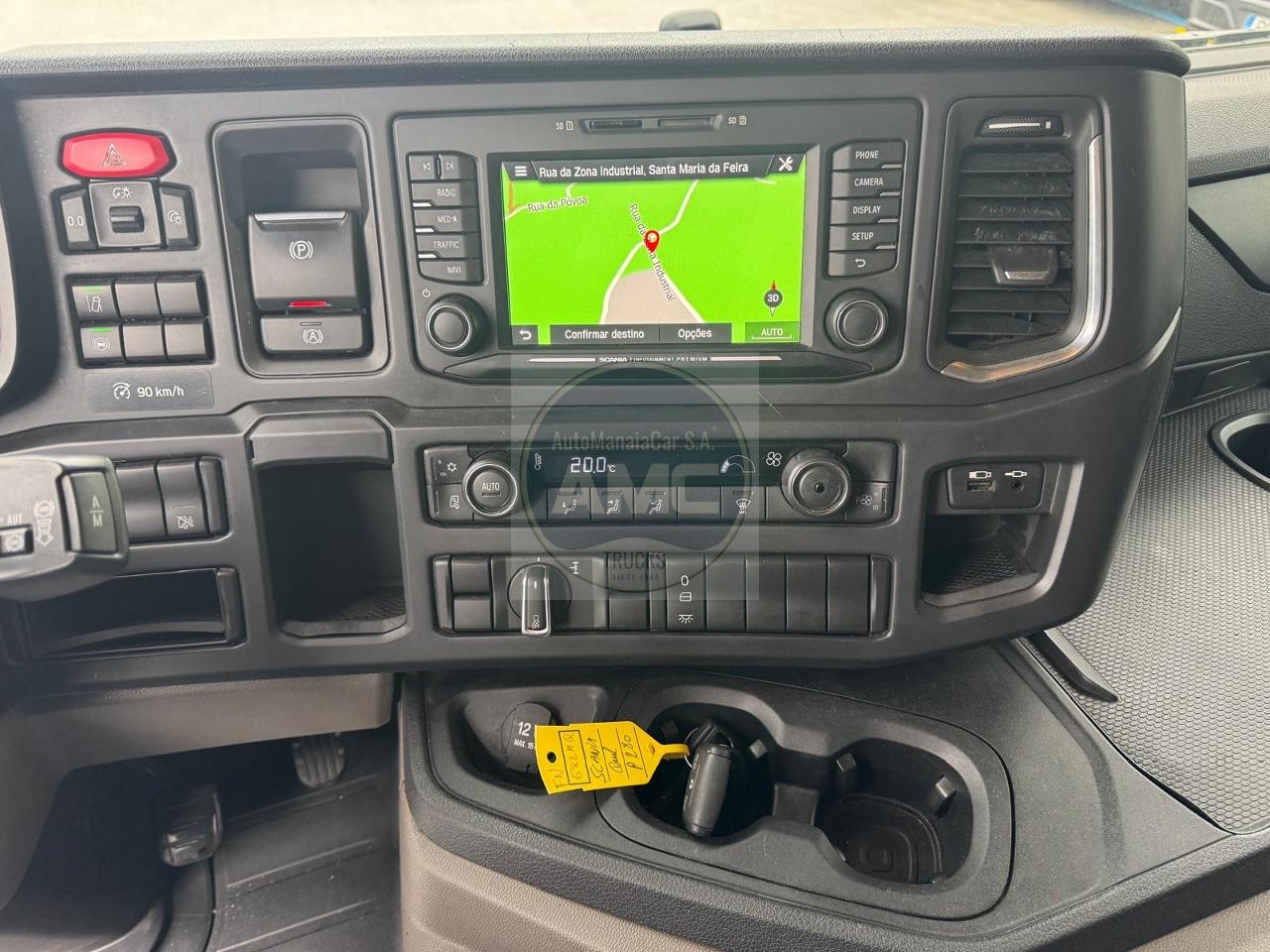 1 SCANIA P280 EURO6 4X2 (NOVO MODELO) 2020 MED. CAIXA 8.95 X 2.47 X 2.70