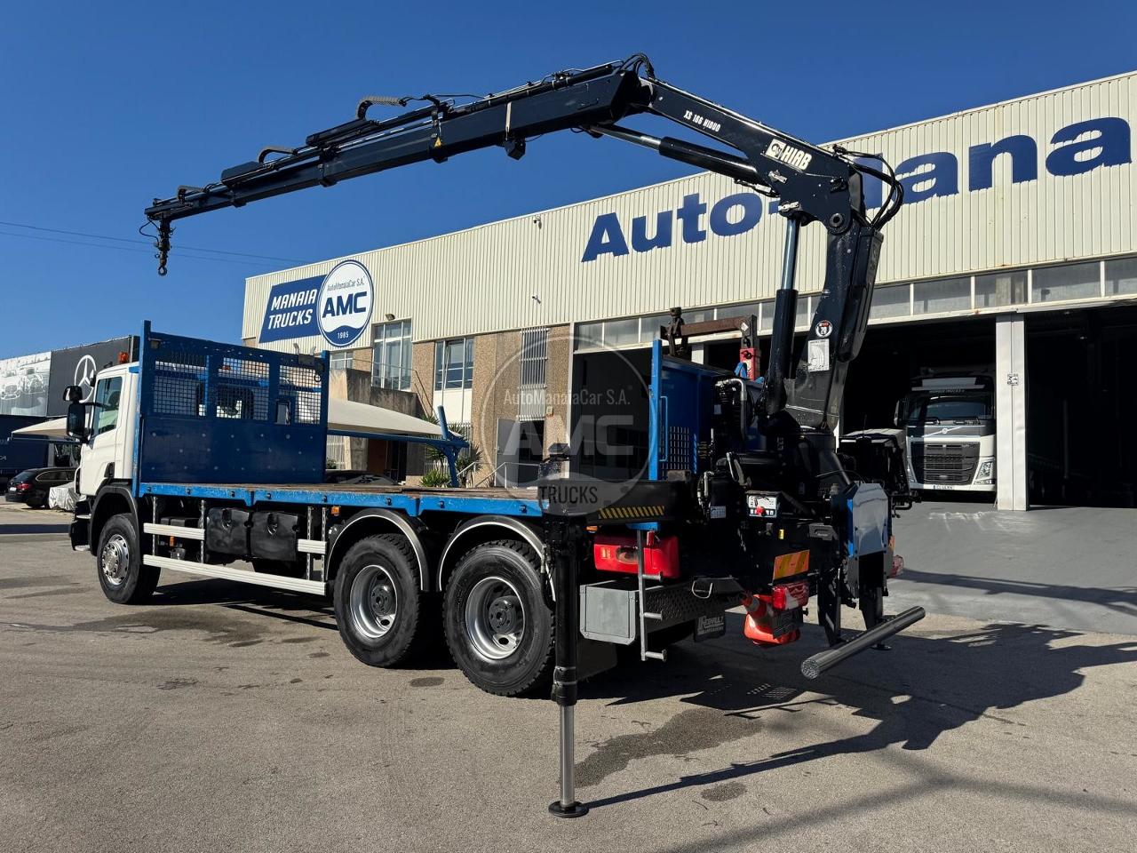 SCANIA P410 6X4 EURO6 COM GRUA HIAB KM 414 FT-S RETARDER REDUÇÃO