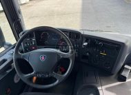 SCANIA P410 6X4 EURO6 COM GRUA HIAB KM 414 FT-S RETARDER REDUÇÃO