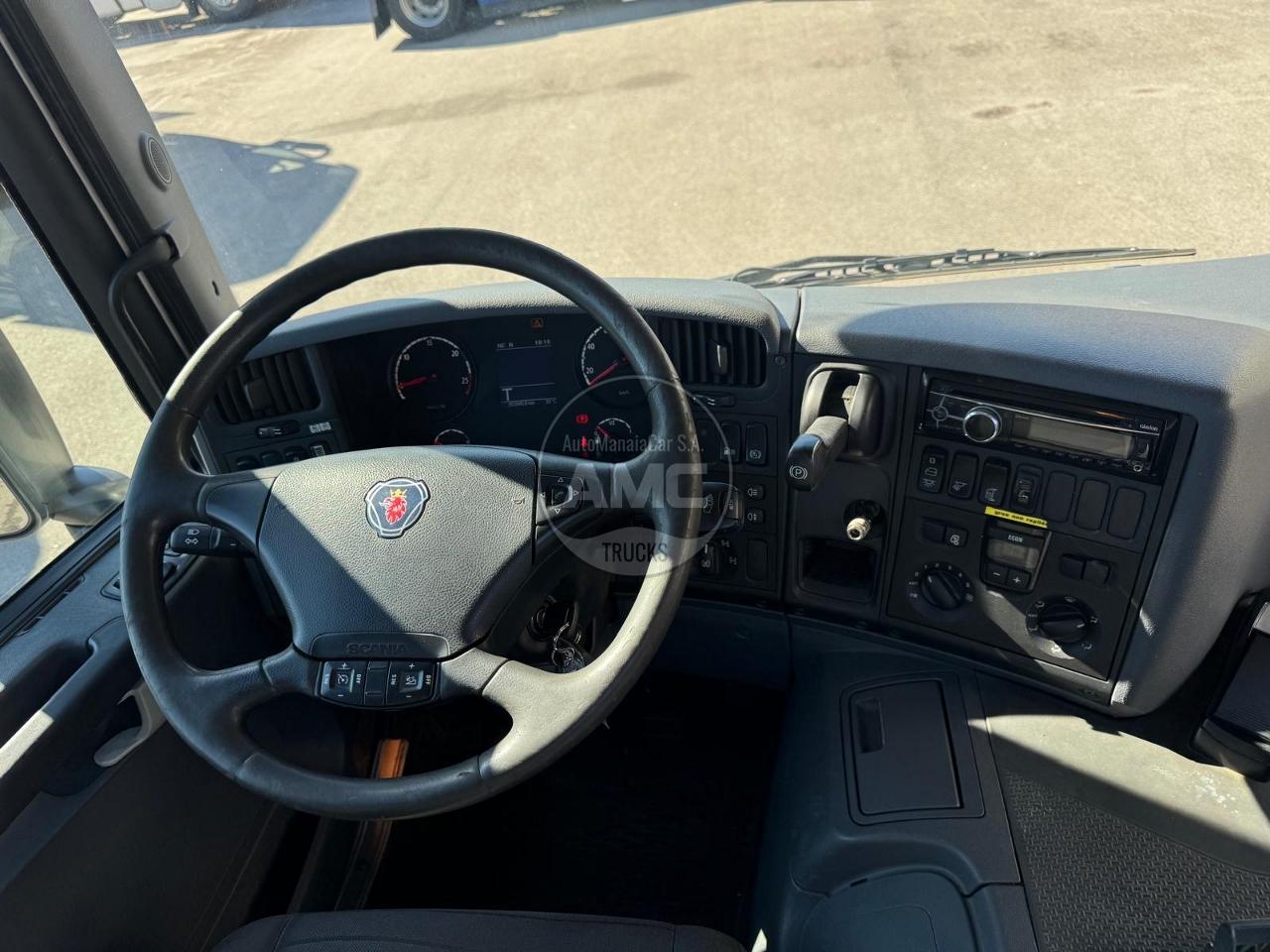 SCANIA P410 6X4 EURO6 COM GRUA HIAB KM 414 FT-S RETARDER REDUÇÃO