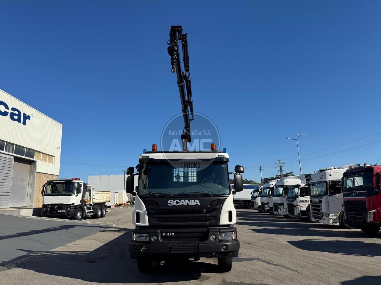 SCANIA P410 6X4 EURO6 COM GRUA HIAB KM 414 FT-S RETARDER REDUÇÃO