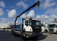 SCANIA P410 6X4 EURO6 COM GRUA HIAB KM 414 FT-S RETARDER REDUÇÃO