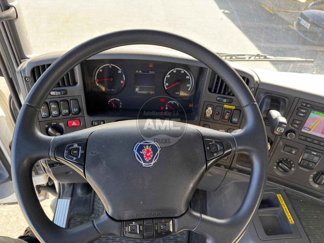 SCANIA P410 e6 8X2 ESTRADO + GRUA RETARDER 265.000KM