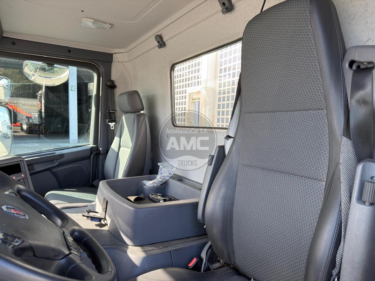 SCANIA P410 e6 8X2 ESTRADO + GRUA RETARDER 259.000KM