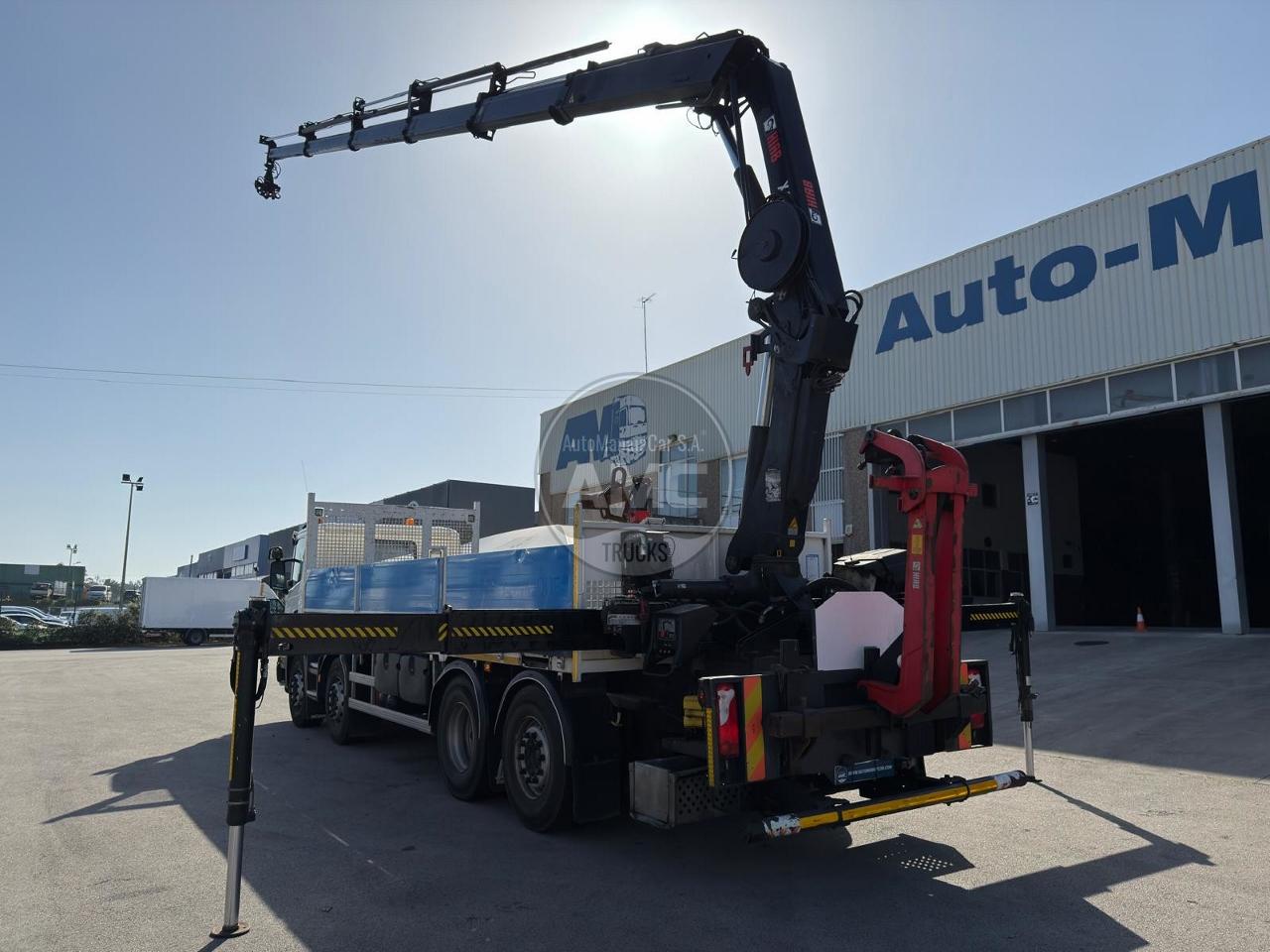 SCANIA P410 e6 8X2 ESTRADO + GRUA RETARDER 265.000KM