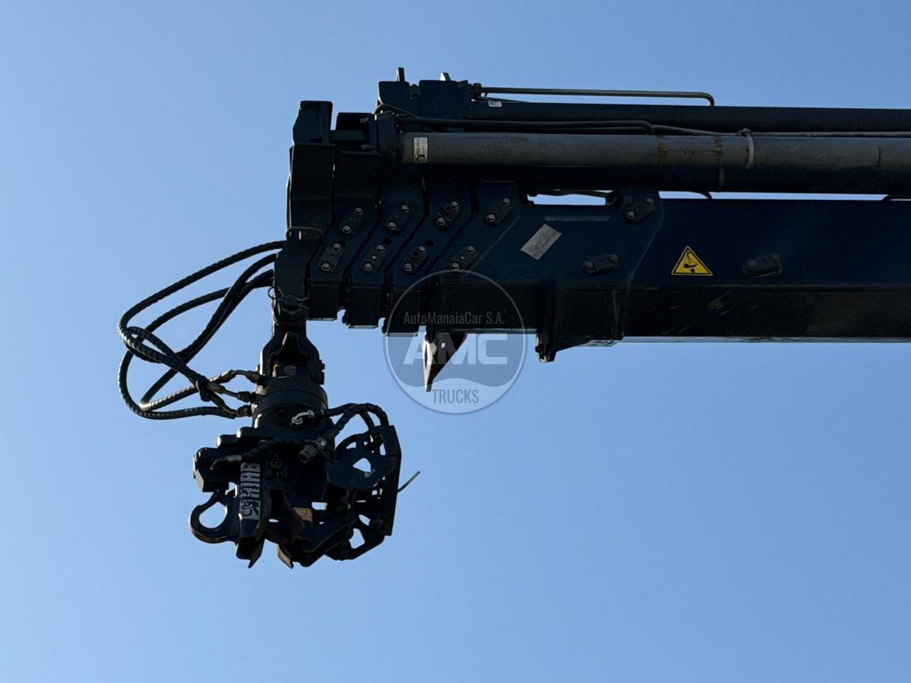 SCANIA P410 e6 8X2 ESTRADO + GRUA RETARDER 265.000KM