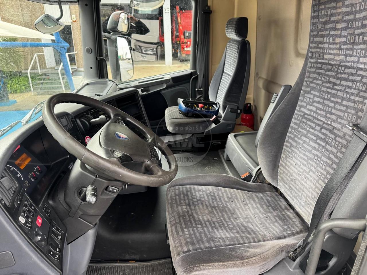 SCANIA R420 EURO5 6X2 RETARDER ABERTA COM GRUA