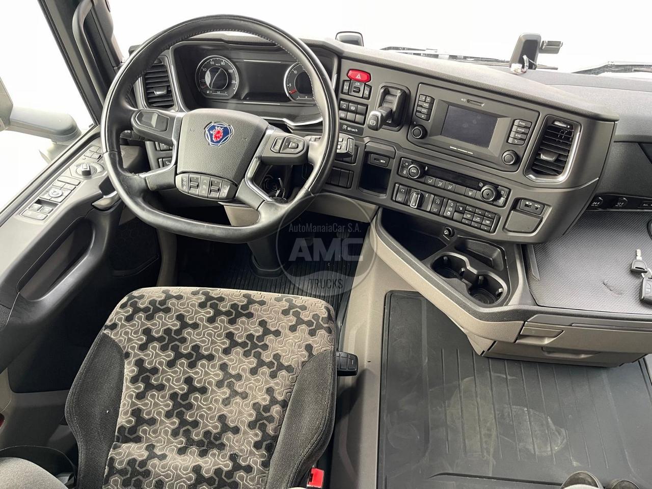 SCANIA R450 EURO6 6X2 10/2019 RETARDER COM PINOS PORTA CONTENTORES