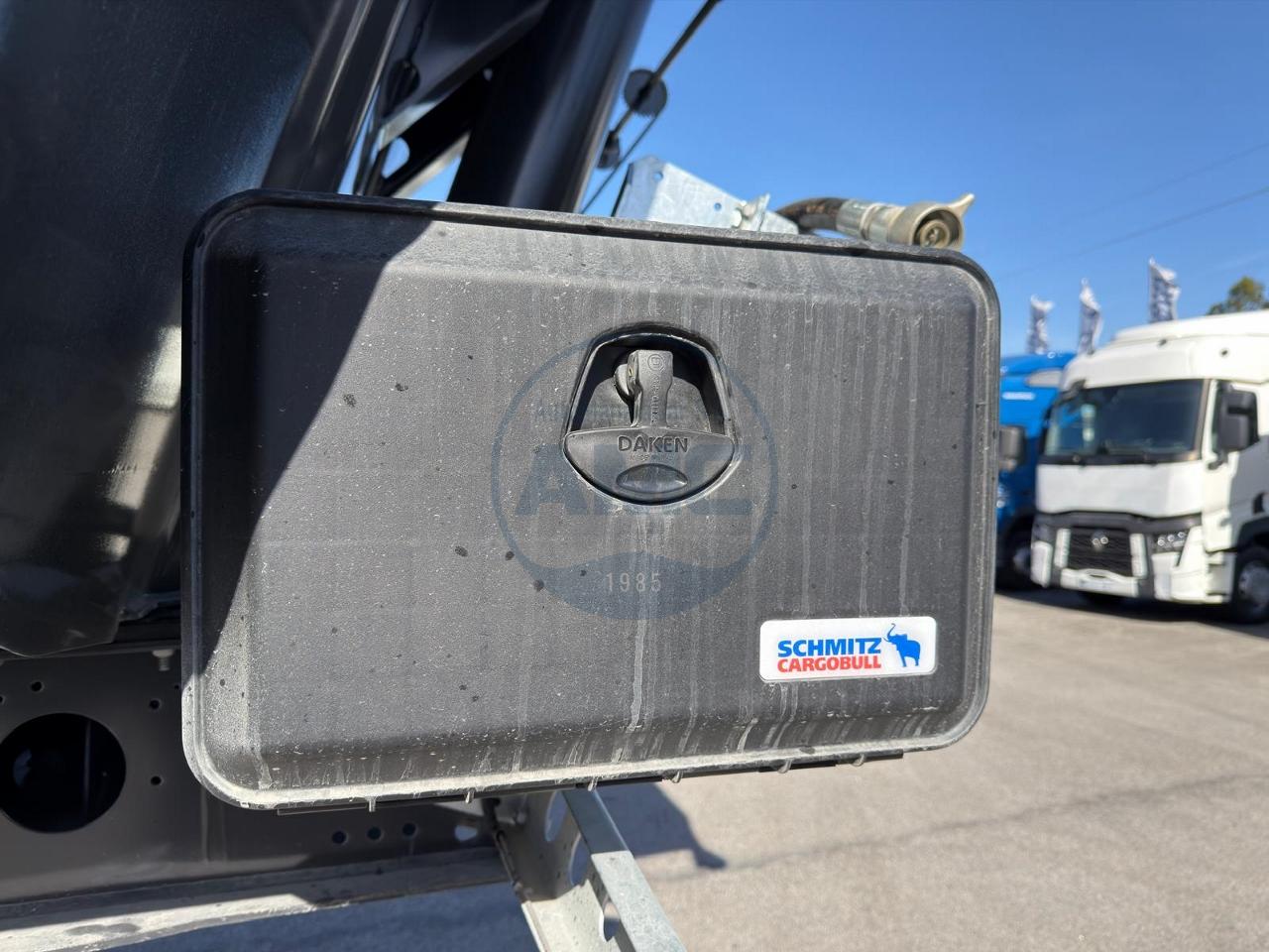 Schmitz Cargobull SKI 24 SL 7.2 Basculante Caixa Cónica 24,6 m³ 3 eixos NOVO