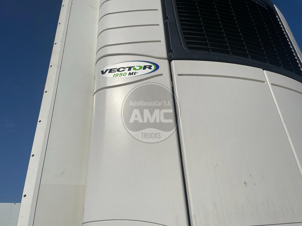 SEMI-REBOQUE SCHMITZ SCB-S3B 3 EIXOS 2016 ATP ATÉ 10/2028