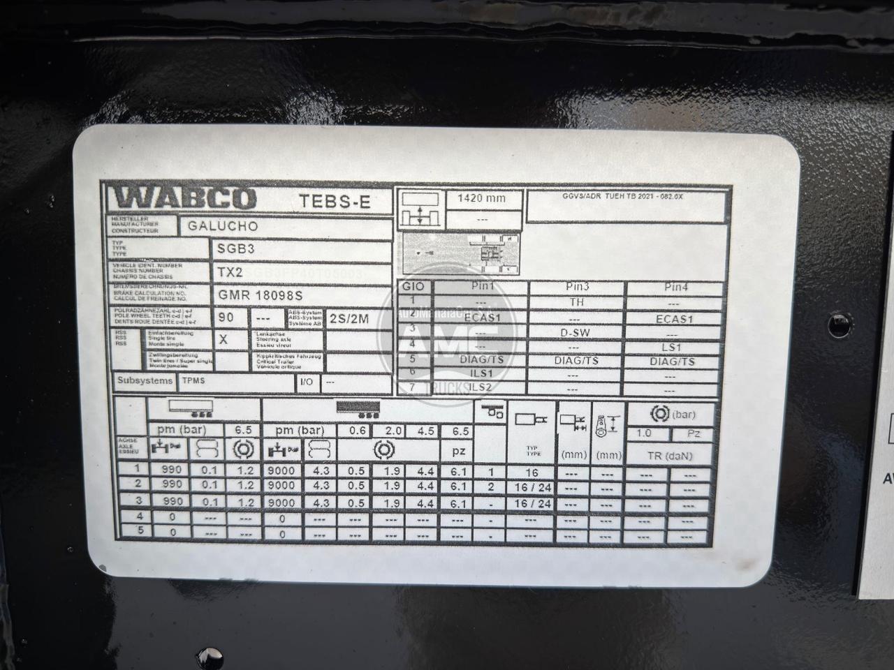 “NOVO” (NEW) – HARDOX 450 CAPACIDADE 25M3 1º E 2º EIXO ELEVÁVEIS