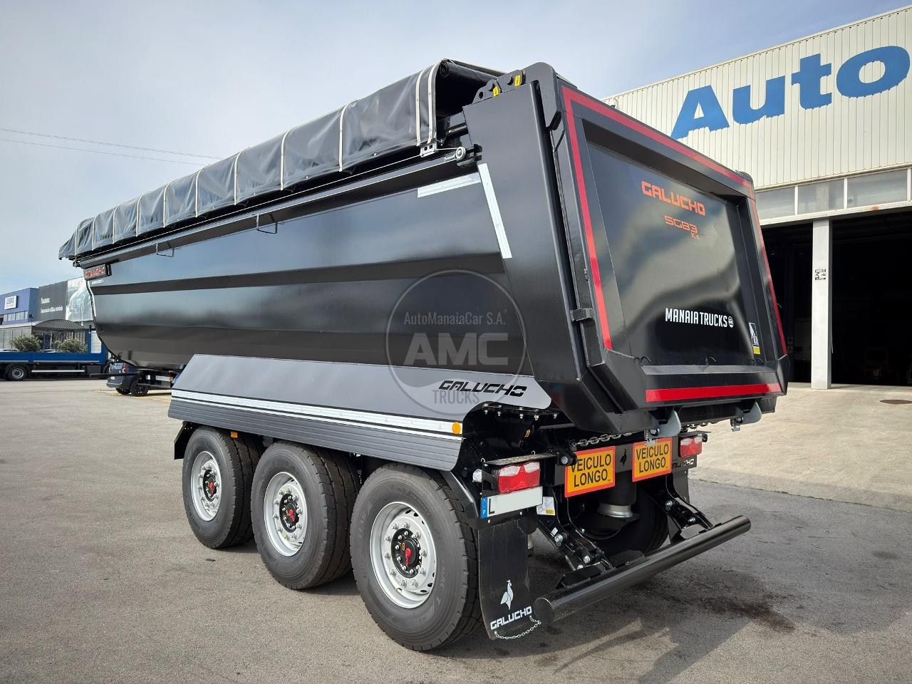 “NOVO” (NEW) – HARDOX 450 CAPACIDADE 25M3 1º E 2º EIXO ELEVÁVEIS