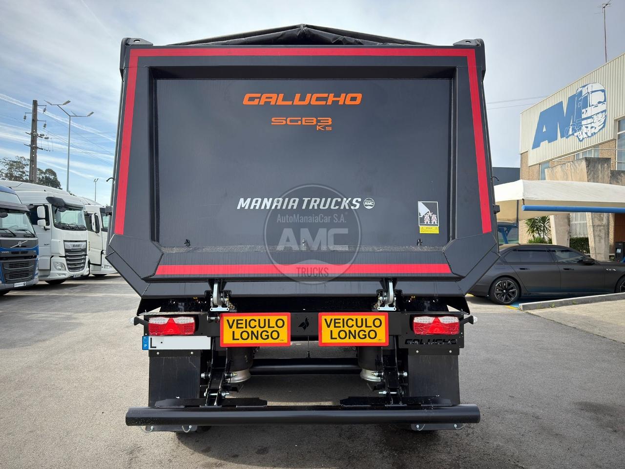 “NOVO” (NEW) – HARDOX 450 CAPACIDADE 25M3 1º E 2º EIXO ELEVÁVEIS