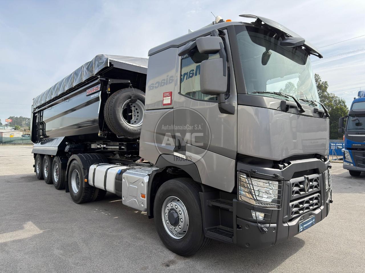 “NOVO” (NEW) – HARDOX 450 CAPACIDADE 25M3 1º E 2º EIXO ELEVÁVEIS
