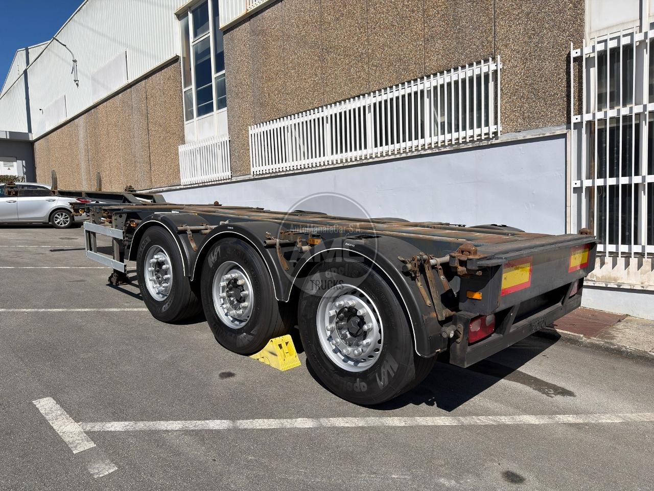 SEMI-REBOQUE PACTON 3 EIXOS EXTENSÍVEL CONTENTORES: 2X20 / 1X40 / 1X45