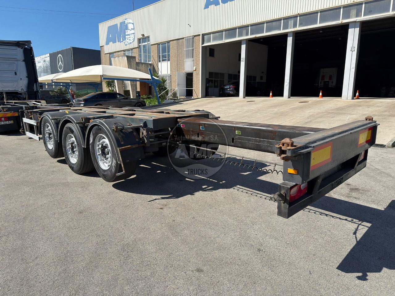 SEMI-REBOQUE PACTON 3 EIXOS EXTENSÍVEL CONTENTORES: 2X20 / 1X40 / 1X45