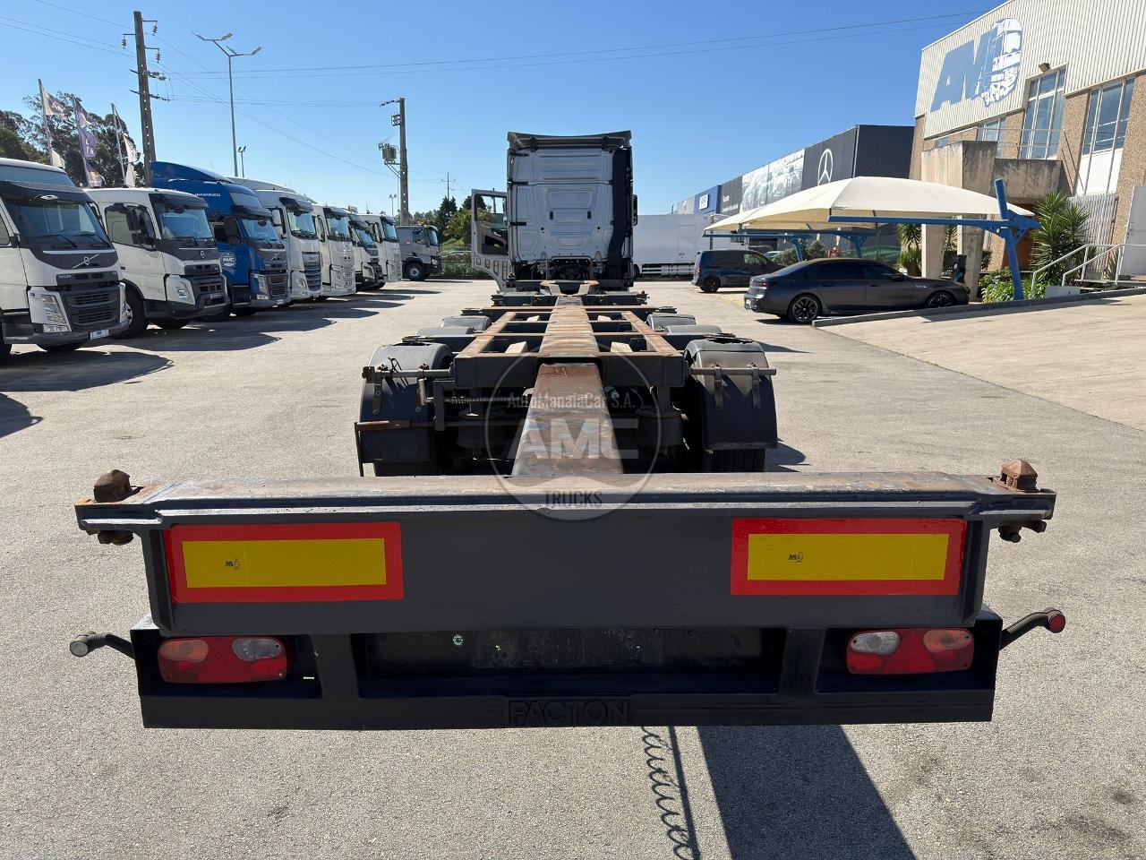 SEMI-REBOQUE PACTON 3 EIXOS EXTENSÍVEL CONTENTORES: 2X20 / 1X40 / 1X45