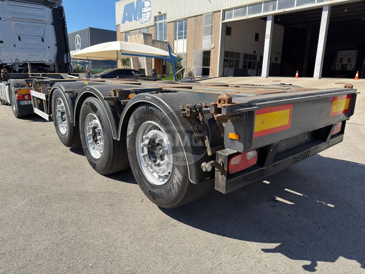 SEMI-REBOQUE PACTON 3 EIXOS EXTENSÍVEL CONTENTORES: 2X20 / 1X40 / 1X45