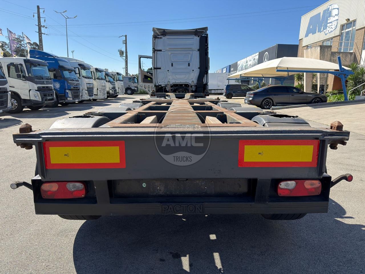 SEMI-REBOQUE PACTON 3 EIXOS EXTENSÍVEL CONTENTORES: 2X20 / 1X40 / 1X45