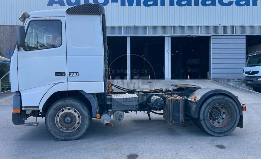 VOLVO FH12 380 4X2 CABINE BAIXA COM KIT HIDRÁULICO