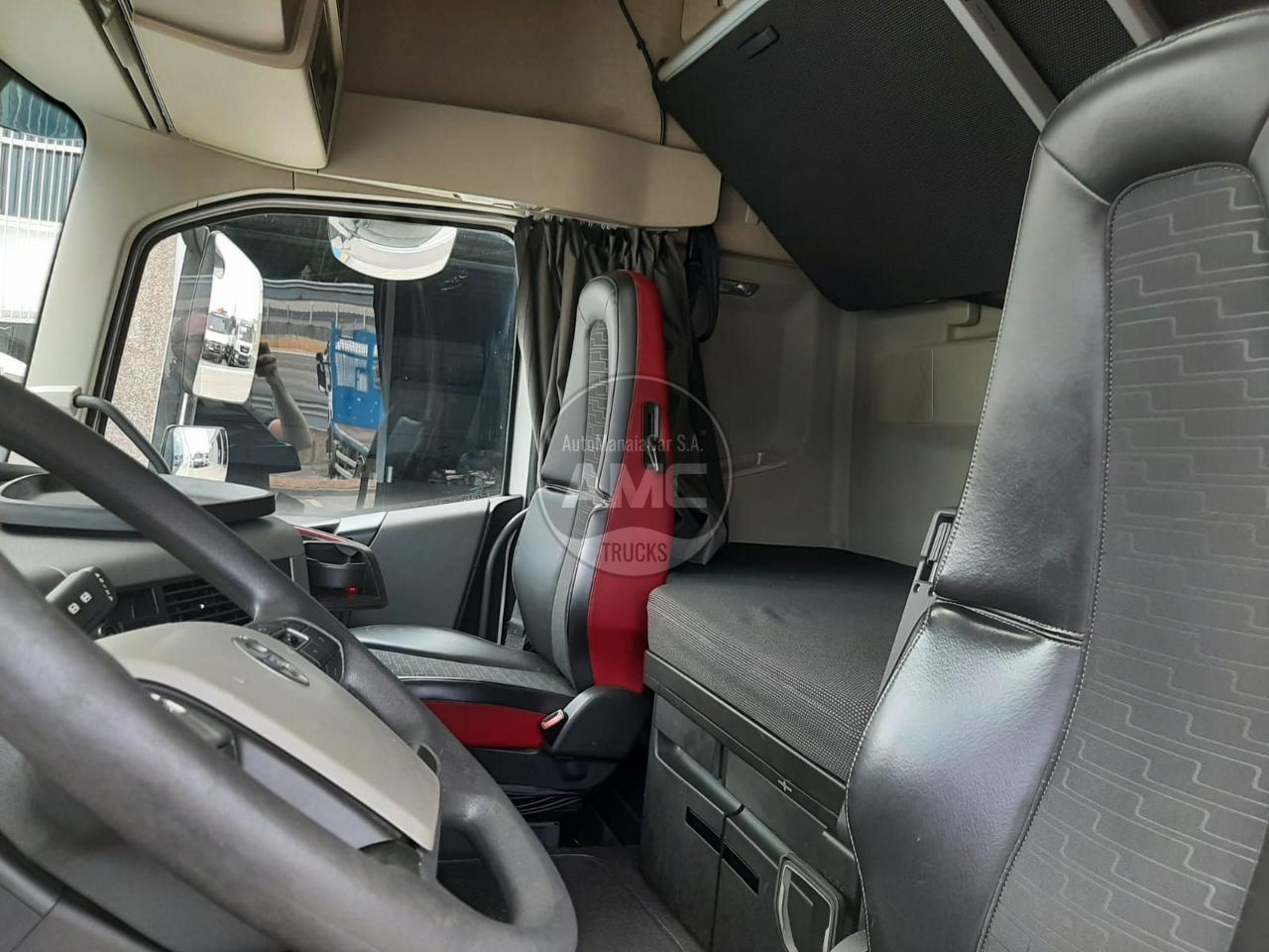VOLVO FH4 460 E6 GLOBETROTTER 4X2 RETARDER 2015