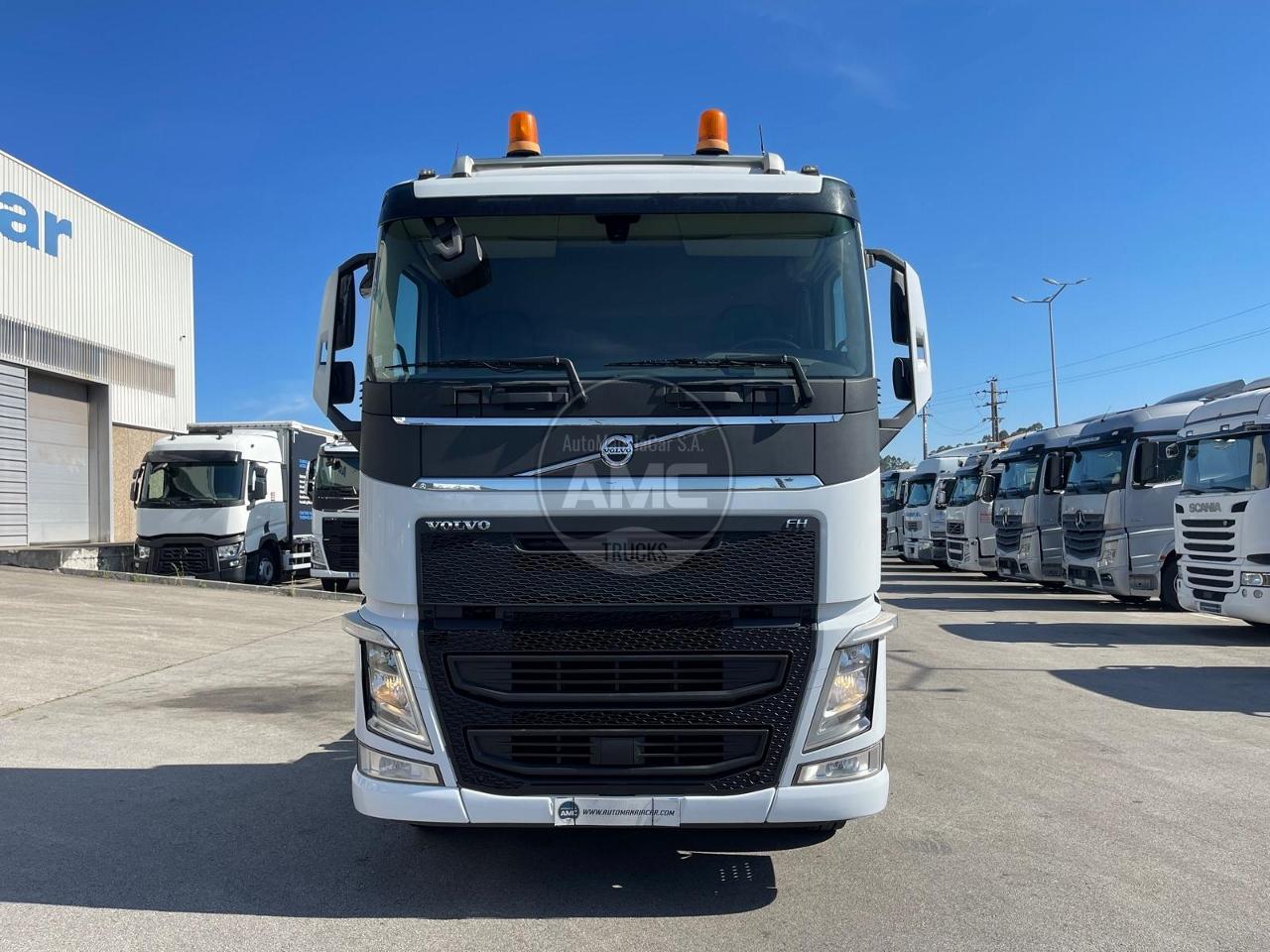VOLVO FH13 460 EURO6 4X2 CABINE BAIXA KIT HIDRÁULICO 2017