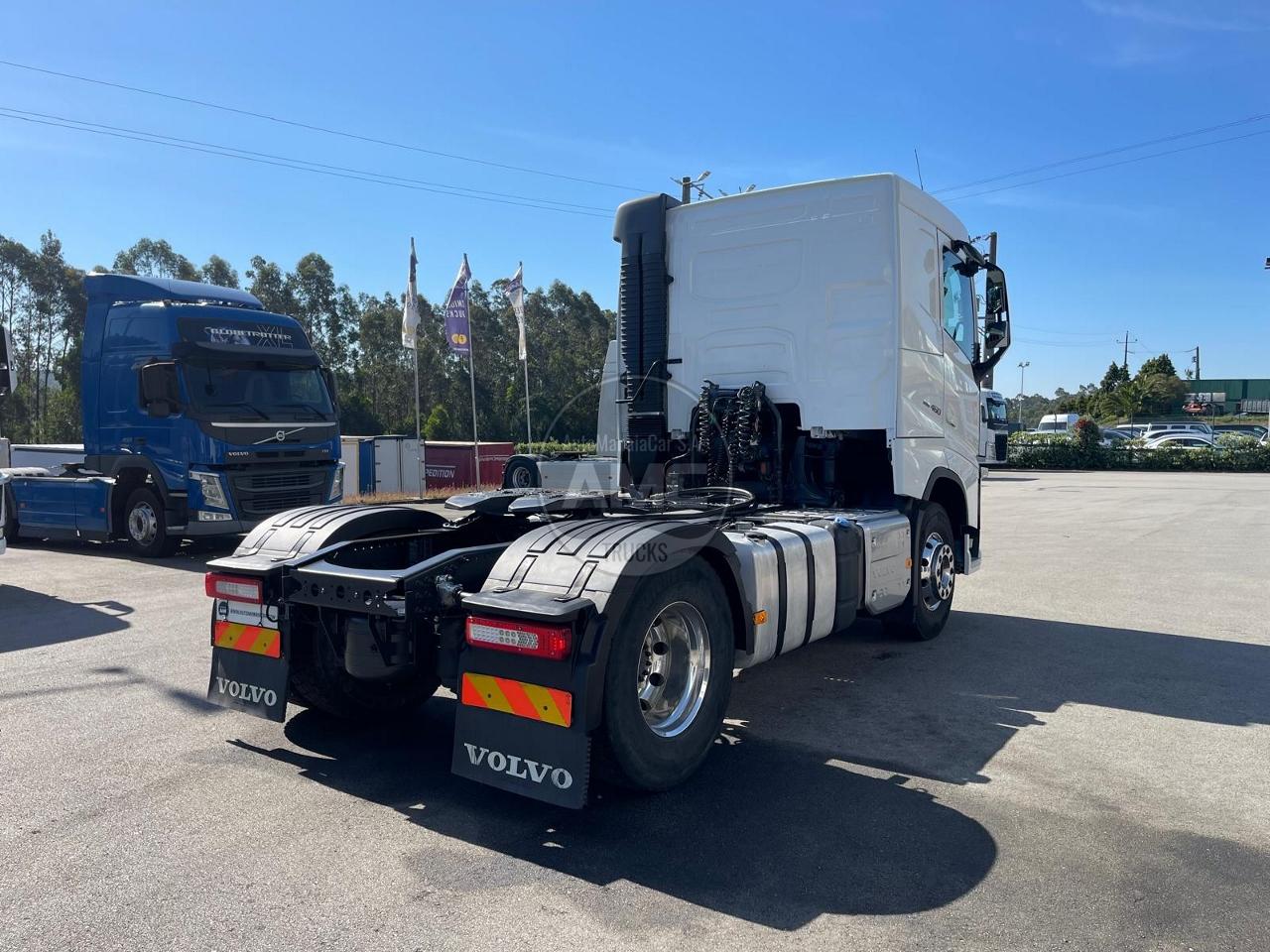 VOLVO FH13 460 EURO6 4X2 CABINE BAIXA KIT HIDRÁULICO 2017