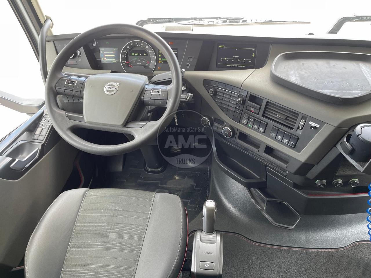 VOLVO FH13 460 EURO6 4X2 CABINE BAIXA KIT HIDRÁULICO 2017