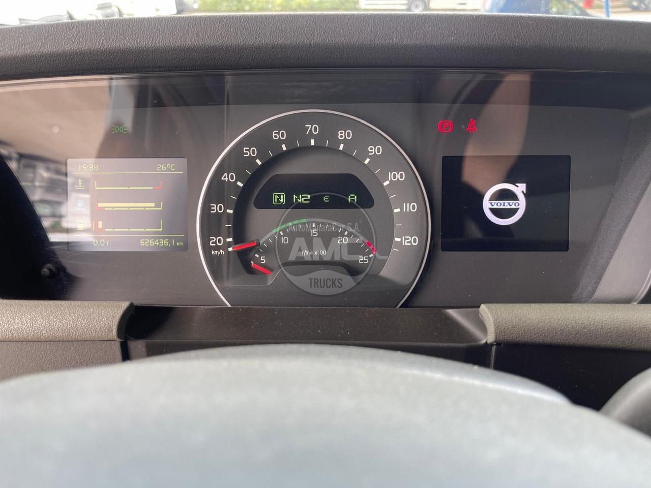 VOLVO FH13 460 EURO6 4X2 CABINE BAIXA KIT HIDRÁULICO 2017