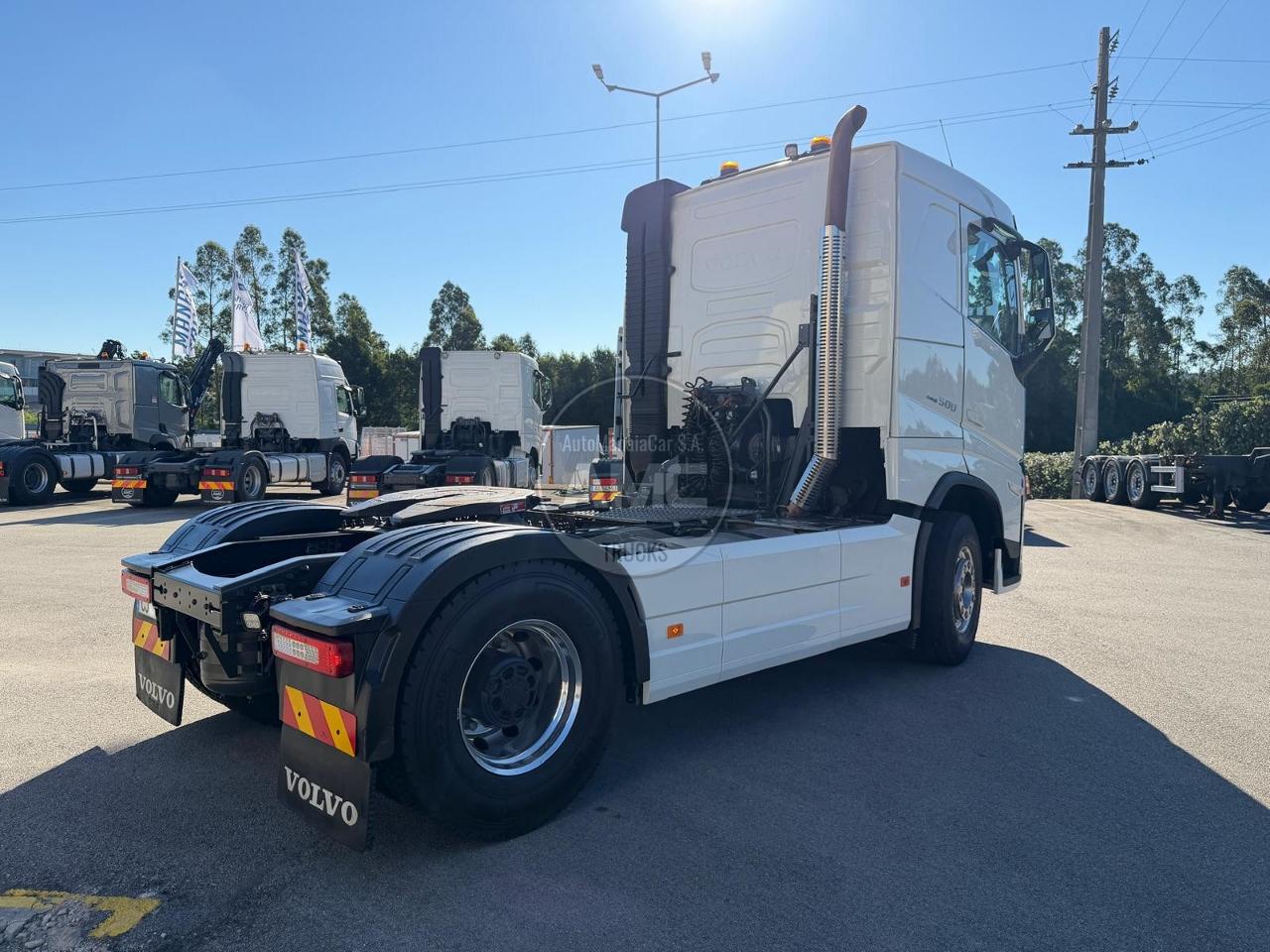 TRATOR VOLVO FH13 500 CAB. BAIXA 06/2022 KIT HIDRÁILICO, RETARDER, REDUÇÃO AOS CUBOS