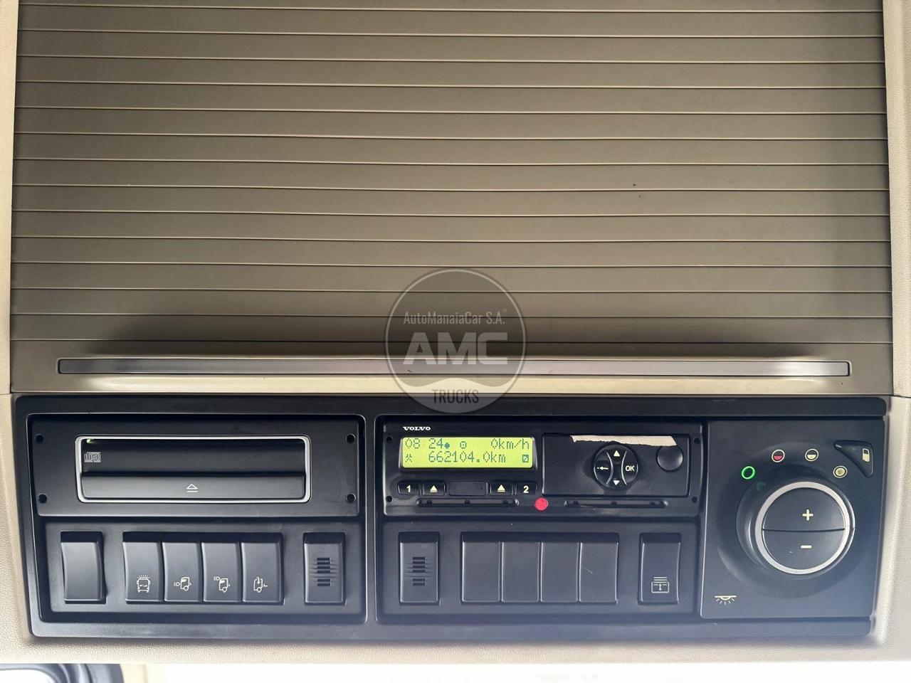 TRATOR VOLVO FH13 540 GLOBETROTTER 4X2 RETARDER COM TV