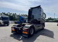TRATOR VOLVO FH13 540 GLOBETROTTER 4X2 RETARDER COM TV