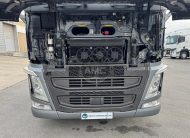 TRATOR VOLVO FH13 540 GLOBETROTTER 4X2 RETARDER COM TV