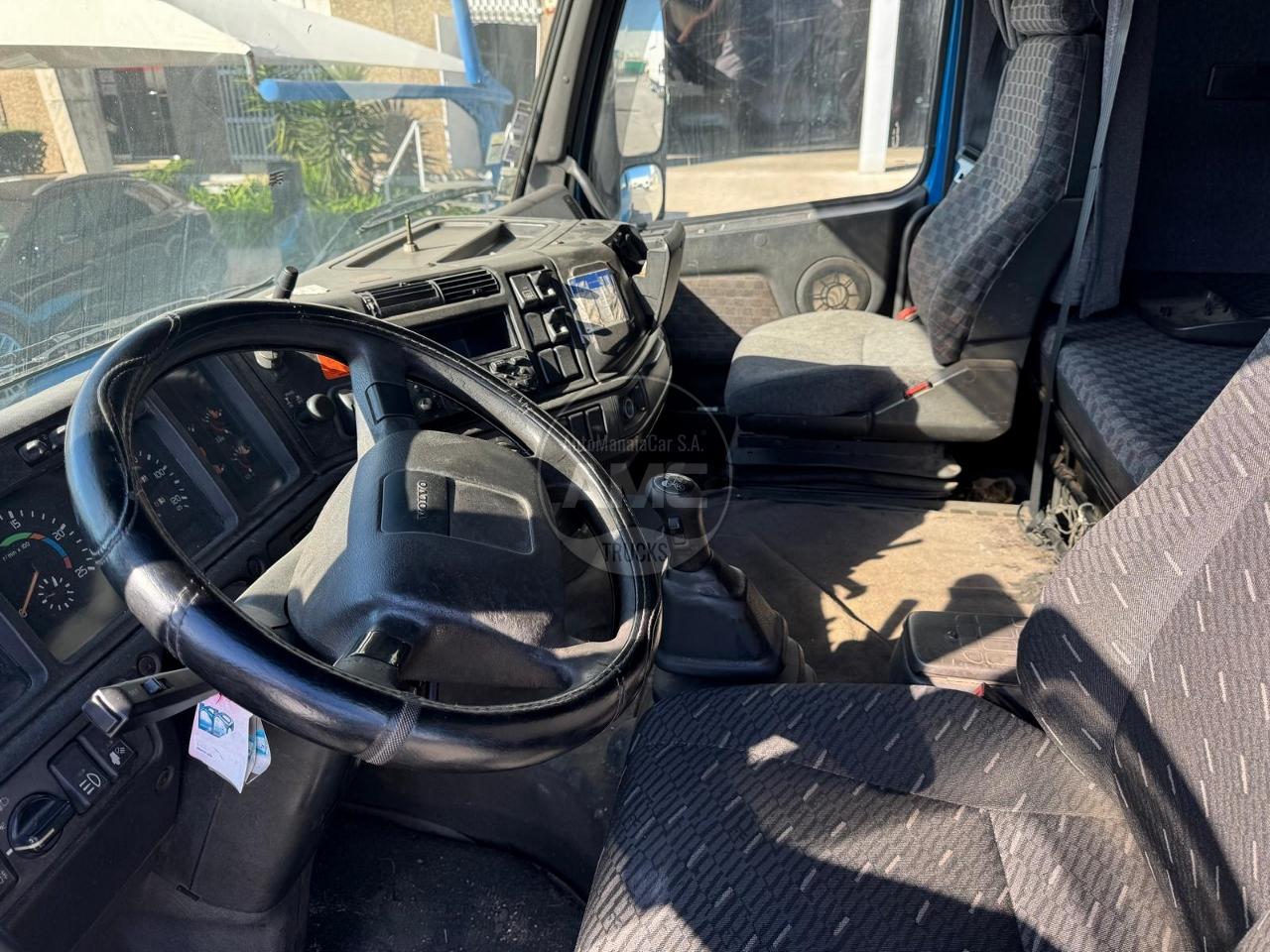 TRATOR VOLVO FH12 340 4X2 1998 CAB. BAIXA NACIONAL INSP. 07/2026