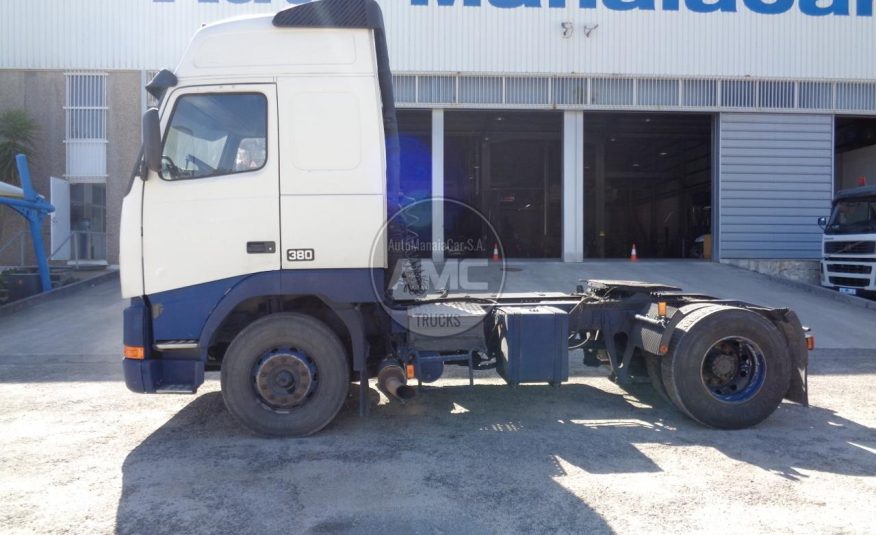 VOLVO FH12 380 GLOBETROTTER 4X2