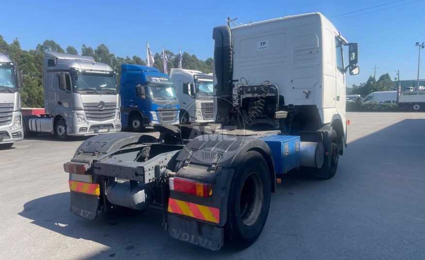 TRATOR VOLVO FH13 400 EURO4 4X2 CAB. BAIXA NACIONAL