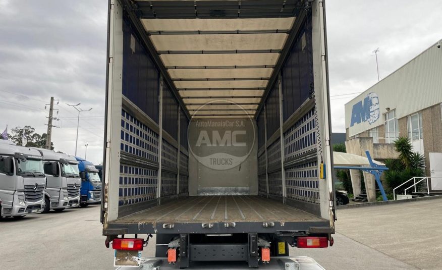 VOLVO FM11 330 EURO6 4X2 2017 COM CORTINAS E TETO DESLIZANTES 8.20 X 2.47 X 2.70