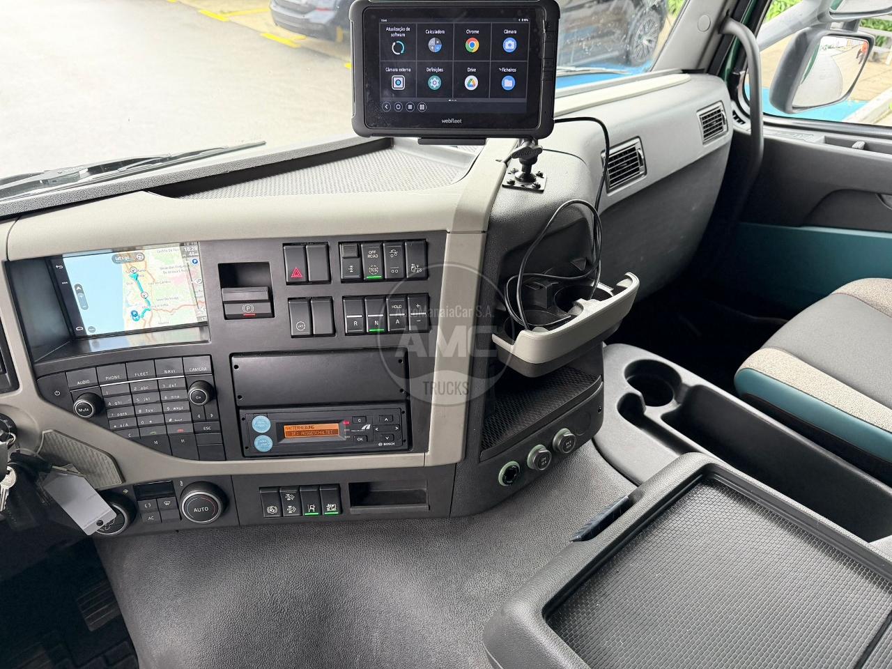 VOLVO FM11 410 EURO6 6X2 CORTINAS 11/2018 COM HISTÓRICO MANUTENÇÃO NA MARCA