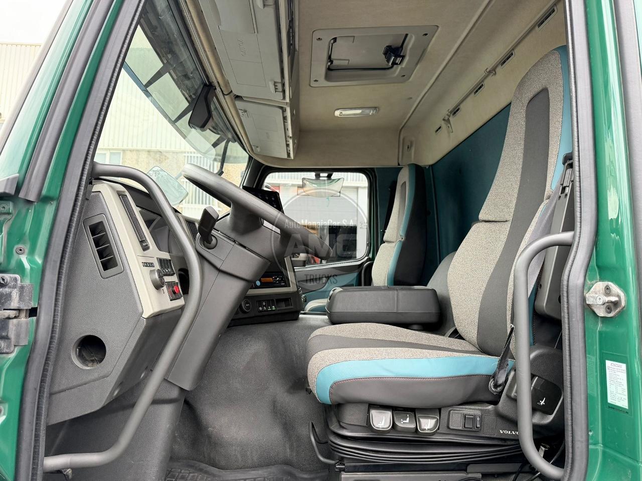 VOLVO FM11 410 EURO6 6X2 CORTINAS 11/2018 COM HISTÓRICO MANUTENÇÃO NA MARCA