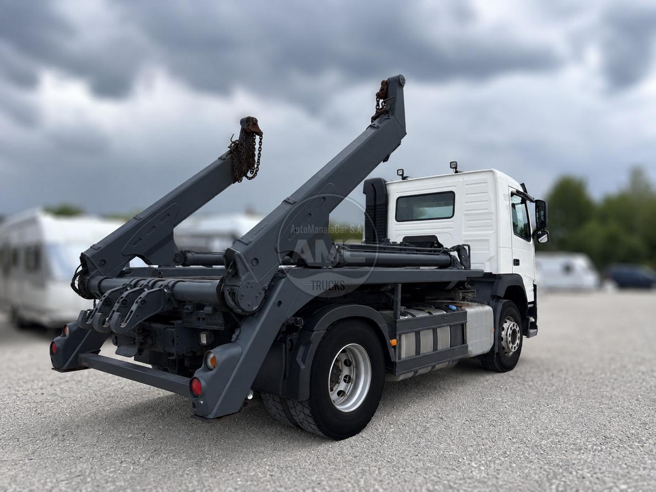 VOLVO FM11 450 MULTIBENNE 4X2 CABINE BAIXA 2016