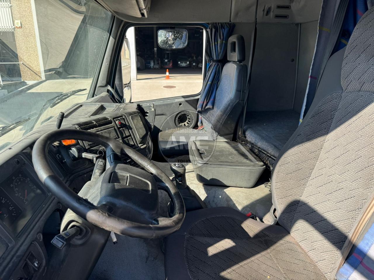 TRATOR VOLVO FM12 340 4X2 2001 CAB. BAIXA NACIONAL