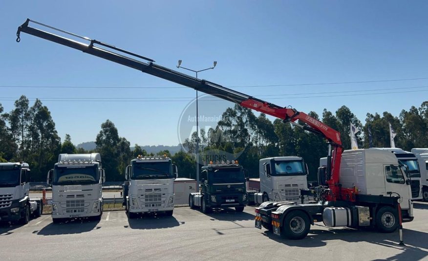 TRATOR VOLVO FM13 460 4X2 RETARDER COM GRUA FASSI