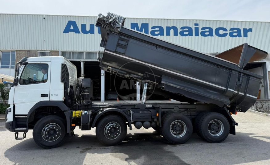 VOLVO FMX13 540 E6 8X4 BASCULANTE 2017 161.000 KM