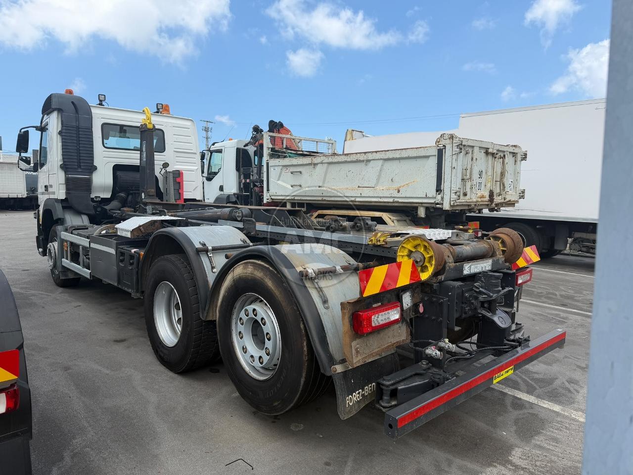 VOLVO FMX13 500 E6 6X2 2017 AMPLIROLL RETARDER CABINE BAIXA