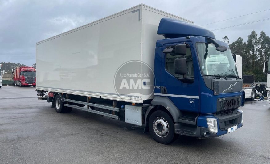 VOLVO FL 250 EURO6 4X2 2017 CAIXA FECHADA 8.55 X 2.47 X 2.45